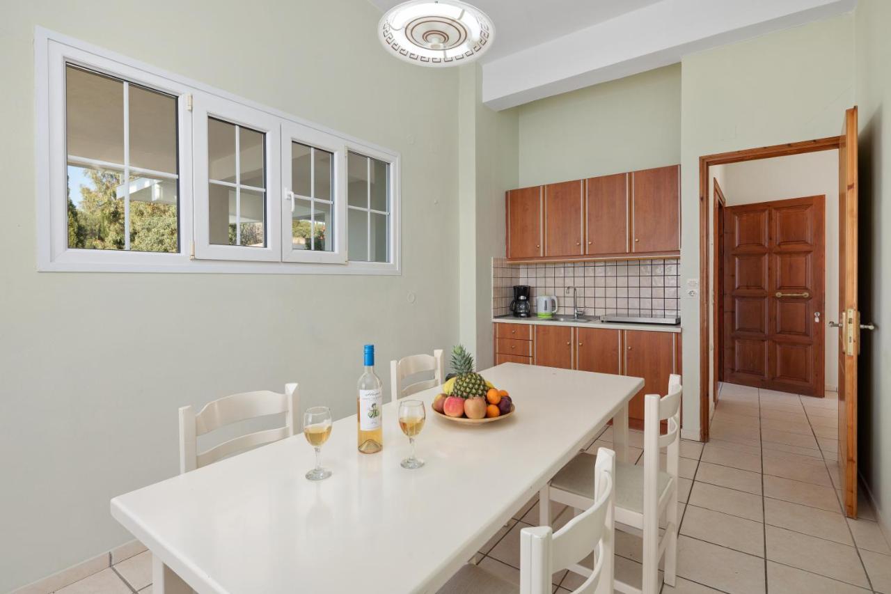 Panorama Apartments Afión 外观 照片